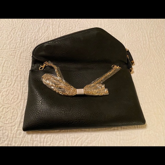 NWT Urban Designs Vegan Leather Handbag! - Picture 5 of 7